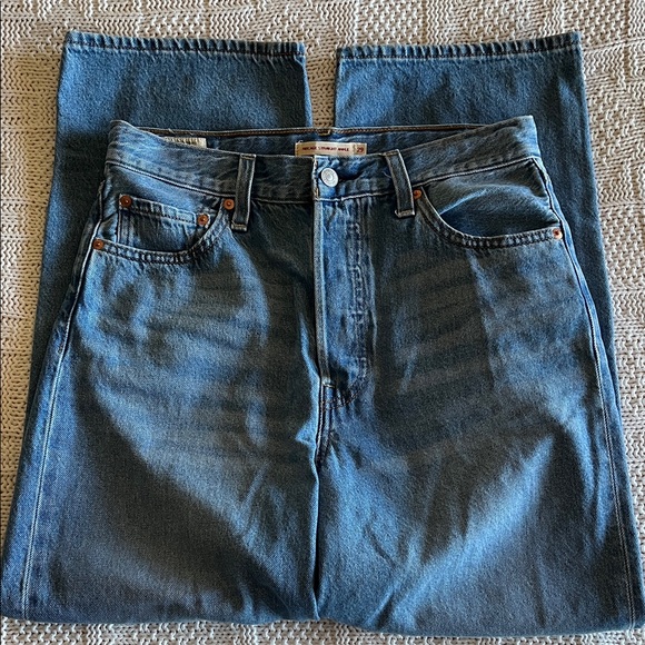 Levi's Premium Ribcage Straight Ankle Women's Jeans Sz 29 - Picture 3 of 14